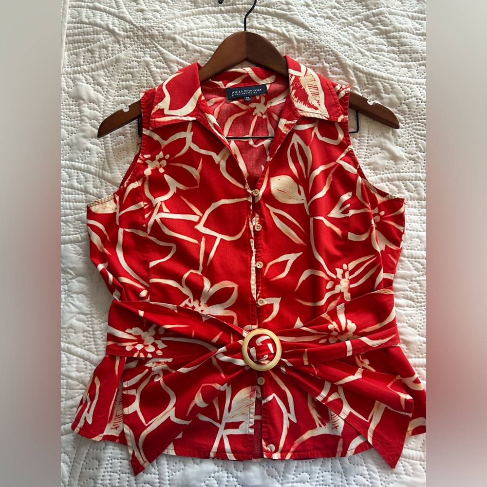 Jones New York Red Floral Sleeveless Blouse